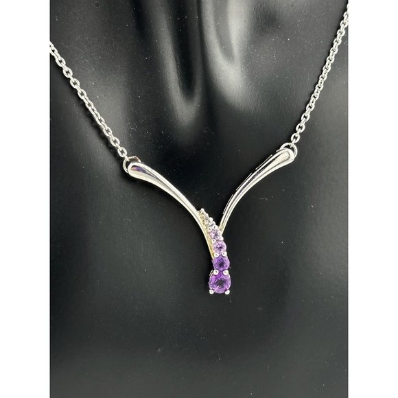 Beautiful African Amethysts graduating in size and color from pink to purples - - Picture 4 of 10